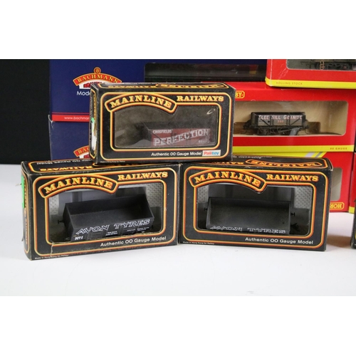 123 - 16 Boxed OO gauge items of rolling stock to include 5 x Hornby, 4 x Bachmann and 6 x Palitoy Mainlin... 