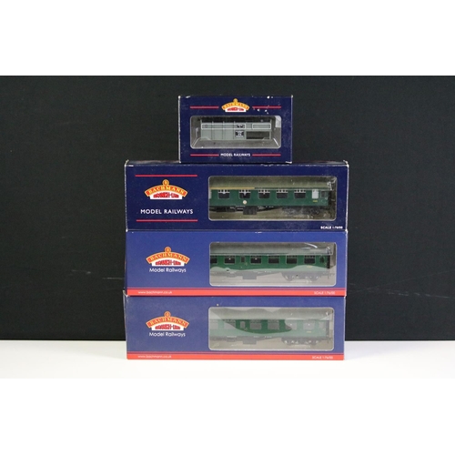 123 - 16 Boxed OO gauge items of rolling stock to include 5 x Hornby, 4 x Bachmann and 6 x Palitoy Mainlin... 