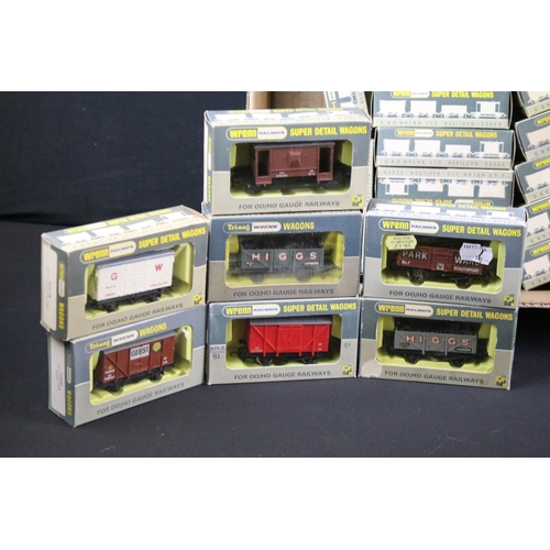 124 - 55 Boxed Wrenn Super Detail Wagons OO gauge items of rolling stock to include W4666 Salt Wagon Sifta... 