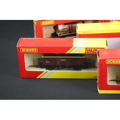 127 - 26 Boxed Hornby OO gauge rolling stock items and sets to include 2 x Railroad R6367 Coal Wagon Packs