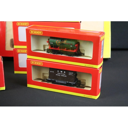 127 - 26 Boxed Hornby OO gauge rolling stock items and sets to include 2 x Railroad R6367 Coal Wagon Packs