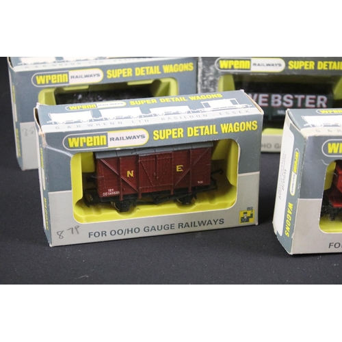 128 - 21 Boxed Wrenn Super Detail Wagons OO gauge items of rolling stock to include W4318P/A Ventilated Va... 