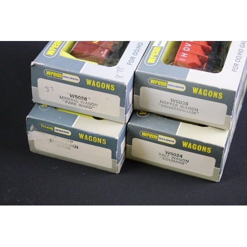 128 - 21 Boxed Wrenn Super Detail Wagons OO gauge items of rolling stock to include W4318P/A Ventilated Va... 