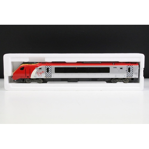 135 - Boxed Bachmann OO gauge 32-600 Class 220 Virgin Voyager (Non Tilt) 4 Car DEMU Maiden Voyager set, co... 