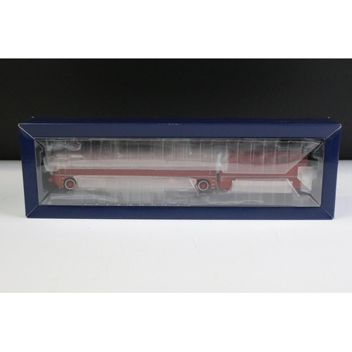 141 - Boxed Liliput by Bachmann First Class HO gauge L131540 Stromlinien-Schnellzuglokomotive Baureihe 05 ... 