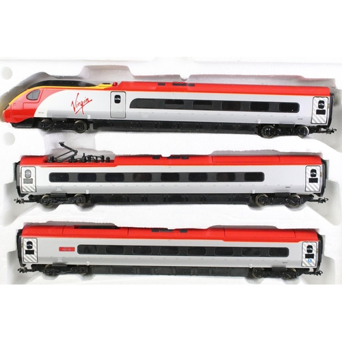 142 - Boxed ltd edn Dapol & Virgin Trains OO gauge Pendolino EMU with tilting action set, complete