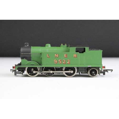 144 - Boxed Wrenn OO gauge W2209 4-6-2 Class A4 Golden Eagle locomotive plus a Wrenn 0-6-2 LNER 9522 locom... 