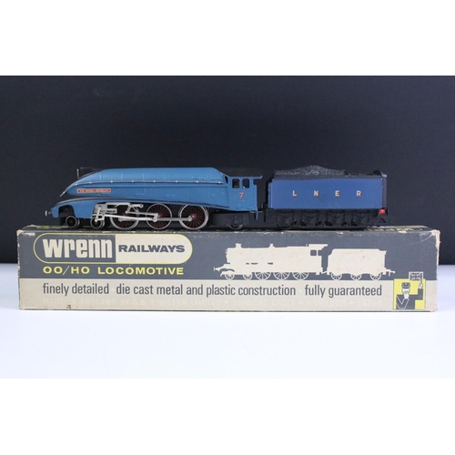 147 - Two boxed Wrenn OO gauge locomotives to include W2212 4-6-2 Sir Nigel Gresley LNER locomotive and W2... 