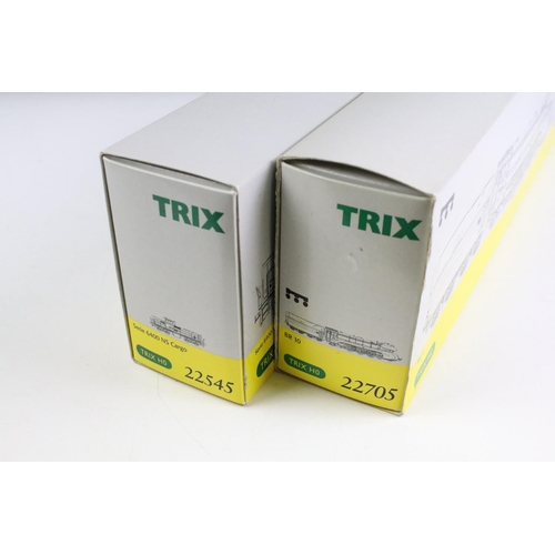 156 - Two boxed Trix HO gauge locomotives to include 22705 BR10 & Serie 6400 NS Cargo