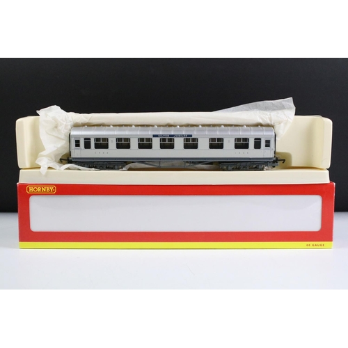 157 - Boxed Hornby OO gauge R4168 Silver Jubilee Coaches Coach Pack, complete