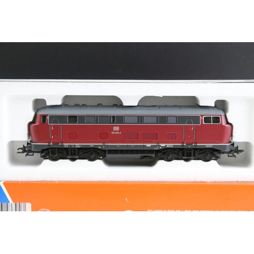 159 - Three boxed Roco HO gauge locomotives to include 43794, 43623 & Professional 63962 SNCB 5206