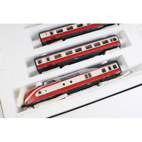 162 - Boxed Roco HO gauge 43013 Max Liebermann train pack, complete