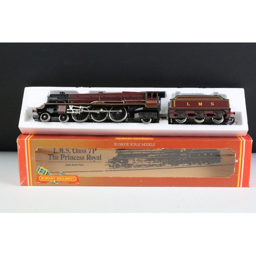 169 - Five boxed OO gauge locomotives to include 3 x Hornby (R042 LNER 4-6-2 Royal Lancaster Loco, R374 SR... 