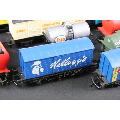 253 - 65 OO gauge items of rolling stock to include Hornby, Lima, Triang etc featuring wagons, vans and ta... 