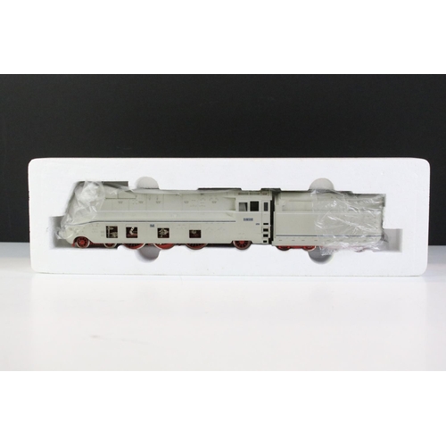 40 - Boxed Fleischmann HO gauge 4872 031001 locomotive