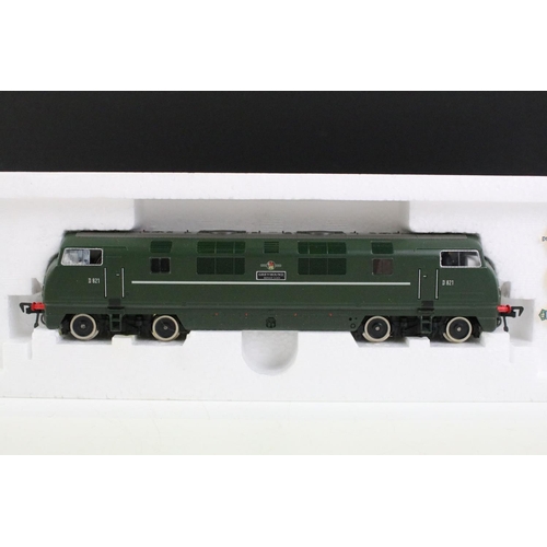 41 - Two boxed Fleischmann HO gauge locomotives to include 4172 and 4246 Greyhound D821