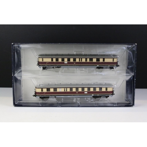 51 - Two boxed Liliput by Bachmann HO gauge train packs to include L133540 Elektrotriebwagen 2 telig DRG ... 