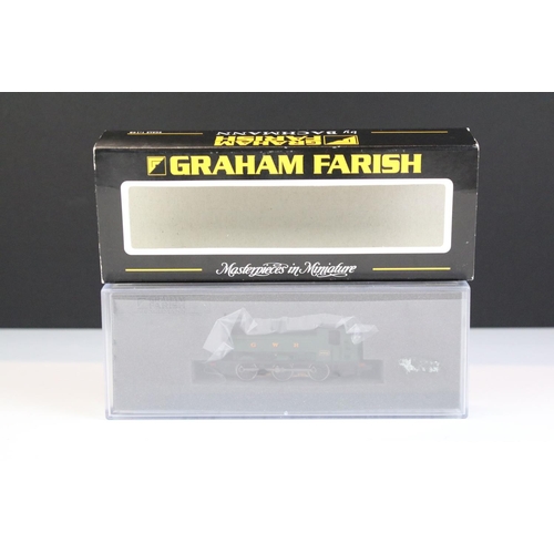 69 - Four cased Graham Farish by Bachmann N gauge locomotives to include 372-504 J94 Class 68095 BR black... 