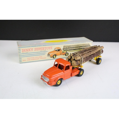 1562 - Two boxed French Dinky Supertoys diecast models to include 893 Tracteur Unic Saharien diecast model ... 