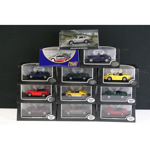 1066 - 23 Boxed / cased diecast models to include 5 x Corgi (VA09306, 4 x TY97301 variations), 10 x Maxi Ca... 