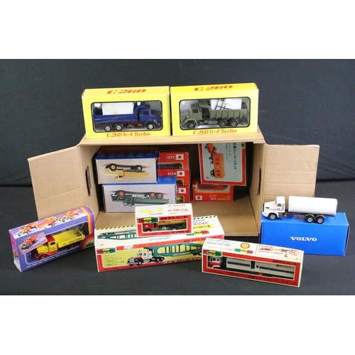 1069 - 14 Boxed commercial diecast models to include 4 x Diapet models featuring T-92 MAC Auto Transporter,... 