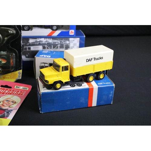 1071 - 37 Boxed diecast models to include Lion Toys models featuring 67 2800 Tankauto Met Kantel-Cabine and... 