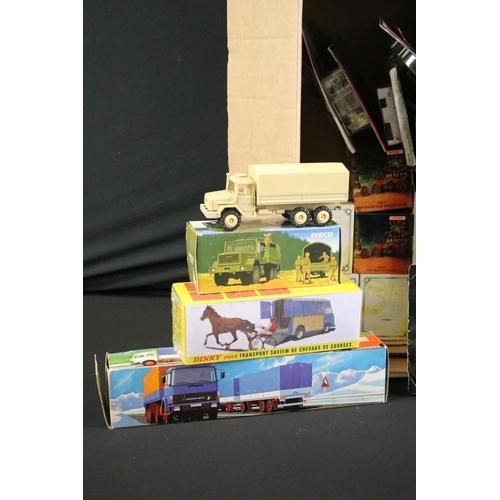 1071 - 37 Boxed diecast models to include Lion Toys models featuring 67 2800 Tankauto Met Kantel-Cabine and... 