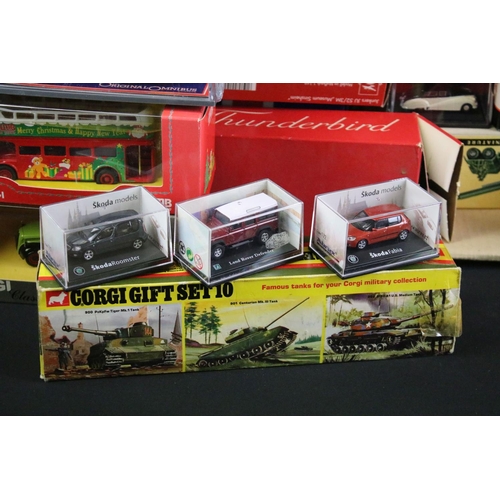 1072 - Around 80 boxed / cased diecast models to include Corgi Original Omnibus, Corgi Bypost, Corgi Classi... 