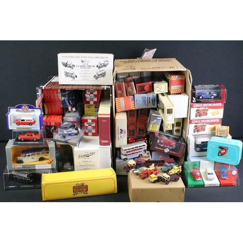 1076 - 68 Boxed / cased diecast models to include Corgi, Oxford Diecast, Atlas Editions, Kinsmart, Lledo, e... 