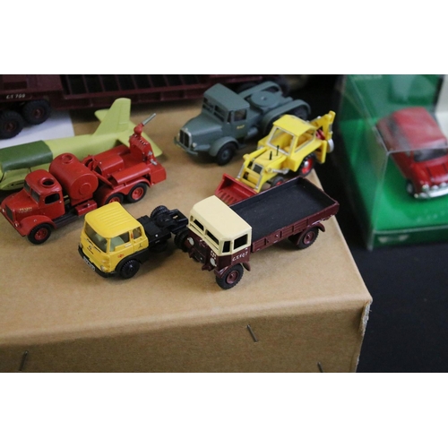 1076 - 68 Boxed / cased diecast models to include Corgi, Oxford Diecast, Atlas Editions, Kinsmart, Lledo, e... 