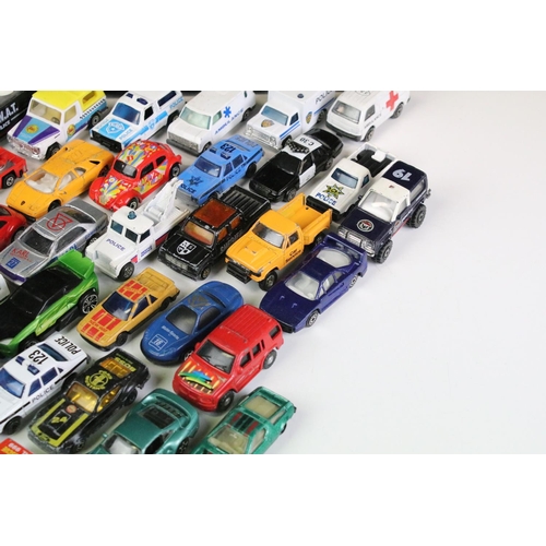 1098 - 71 diecast models to include Corgi, Hot Wheels and others featuring Ford Expedition, Jeep Cherokee, ... 