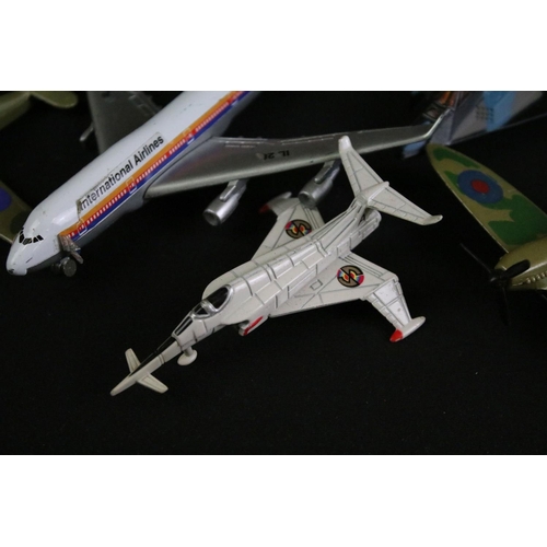 1101 - Over 100 diecast model planes to include Matchbox Skybusters, Corgi, Lintoy etc