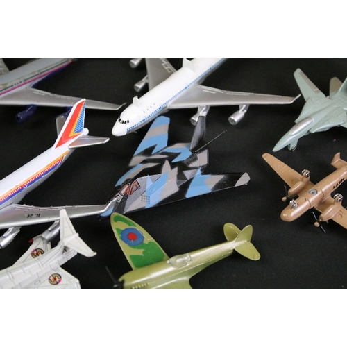 1101 - Over 100 diecast model planes to include Matchbox Skybusters, Corgi, Lintoy etc