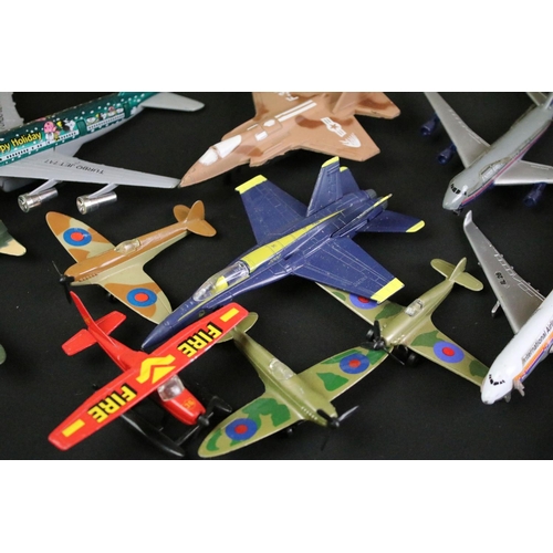 1101 - Over 100 diecast model planes to include Matchbox Skybusters, Corgi, Lintoy etc