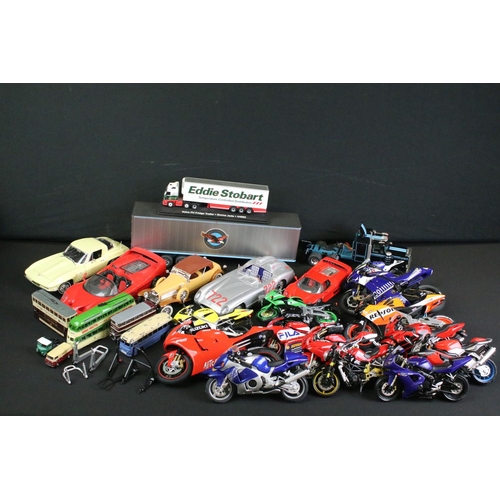 1102 - 22 unboxed diecast models featuring 13 motorbikes (largest approx 23cm), 2 x Maisto (Ferrari F40 & 1... 