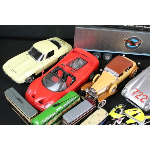 1102 - 22 unboxed diecast models featuring 13 motorbikes (largest approx 23cm), 2 x Maisto (Ferrari F40 & 1... 