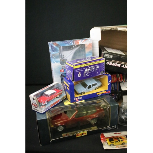 1103 - 34 Boxed / cased diecast models to include Corgi, Maisto, Lledo, ERTL, Atlas Editions, etc, along wi... 