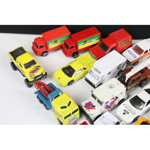 1109 - Around 50 diecast models to include Hotwheels, Corgi Realtoy etc