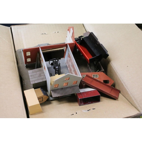 310 - Large quantity of trackside buildings and accessories to include plastic and card examples (numerous... 