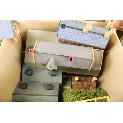 310 - Large quantity of trackside buildings and accessories to include plastic and card examples (numerous... 