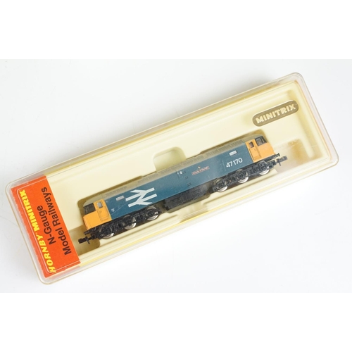 172 - Boxed Graham Farish N gauge 371-886 Class 108 Three Car DMU BR green (missing one part) plus 5 x cas... 