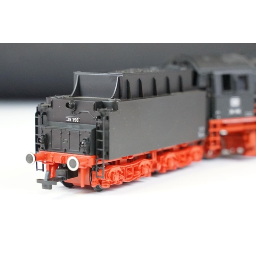 176 - Two boxed Rivarossi HO gauge locomotives to include 54408 Big Boy UP 4010 Digital and 1320 BR 39 196... 