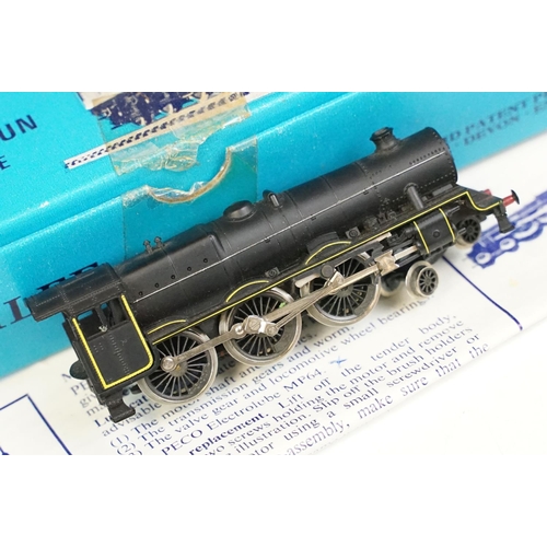 183 - Five boxed / cased N gauge locomotives to include 2 x Hornby Minitrix (No 202 & No 203), Peco Jubile... 