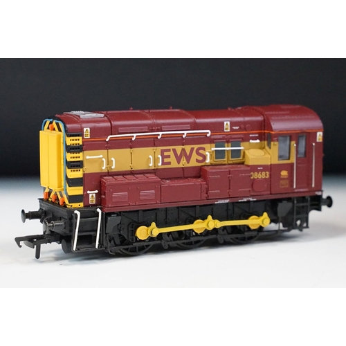 185 - Six OO gauge locomotives to include Lima Western Enterprise, Lima Express Parcels, Hornby Mainline 0... 