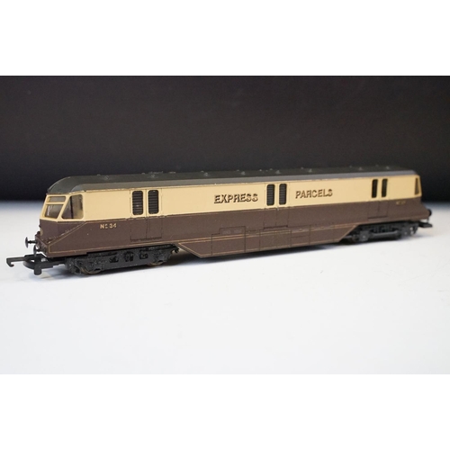 185 - Six OO gauge locomotives to include Lima Western Enterprise, Lima Express Parcels, Hornby Mainline 0... 