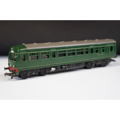 186 - 12 OO / HO gauge locomotives to include Hornby Stephensons Rocket, Fleischmann DB Lok 2, Wrenn South... 