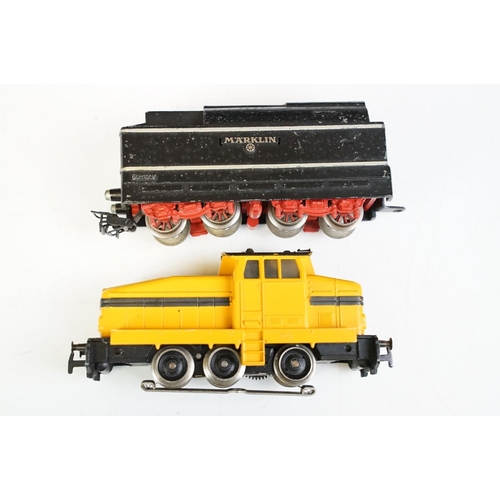 189 - 10 Marklin HO gauge locomotives plus a Tenshodo WB-245 (11 items)