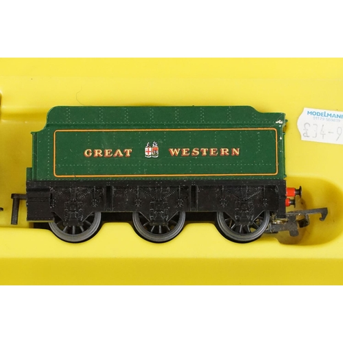 193 - Three boxed Hornby OO gauge locomotives to include R349 GWR Kings Class Loco King Henry VIII, R759 G... 