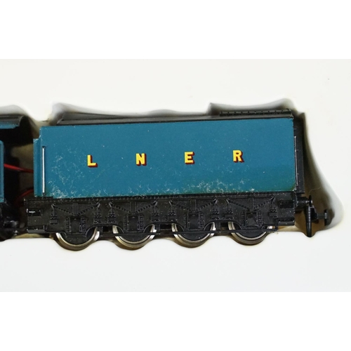 195 - Five boxed Trix Trains HO / OO gauge locomotives to include Mallard, Western Sovereign, 2 x Flying S... 