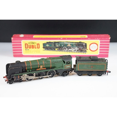 199 - Two boxed Hornby Dublo locomotives to include 2235 4-6-2 SR West Country Locomotive Barnstaple and t... 